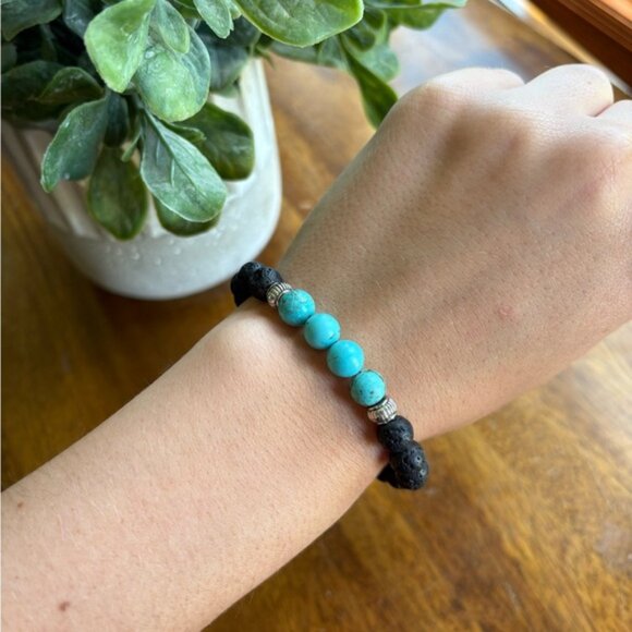 Turquoise and Black Stone Beaded Bracelet - Picture 2 of 2